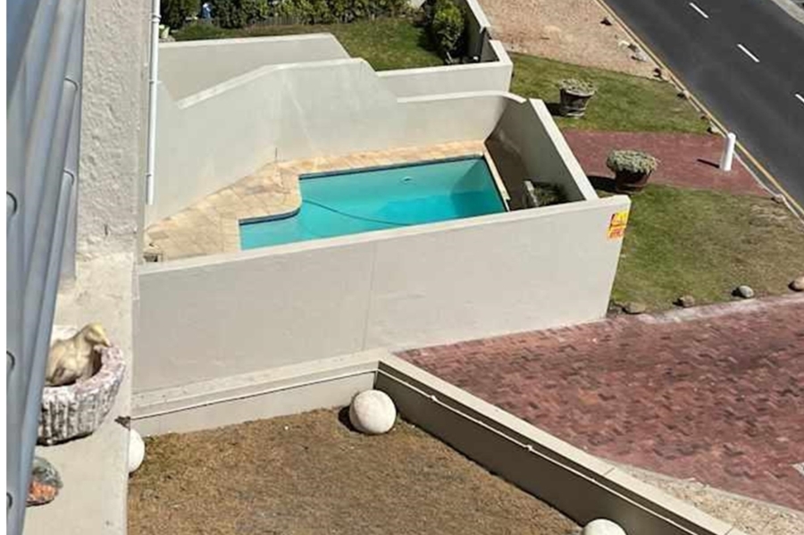 To Let 1 Bedroom Property for Rent in Table View Western Cape